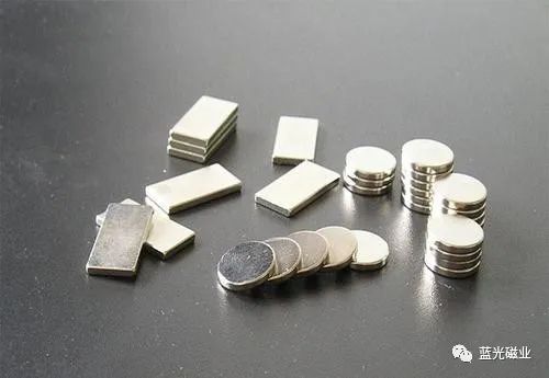 蓝光丨钕铁硼磁铁可以吸起比自重高600倍的物体吗？